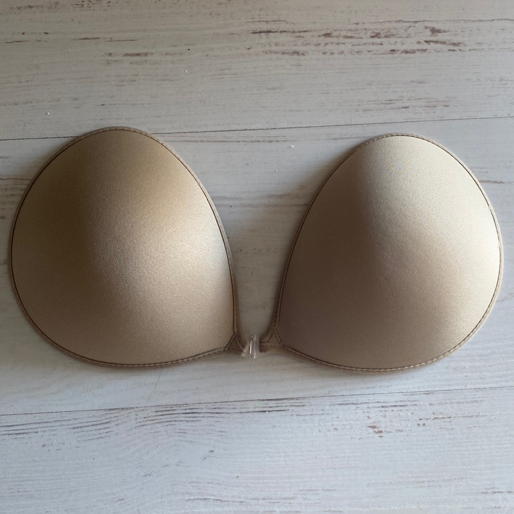 Nude backless silicon lining bra